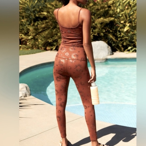 Beyond Yoga Cinnamon Sun Workout Top - Picture 12 of 12